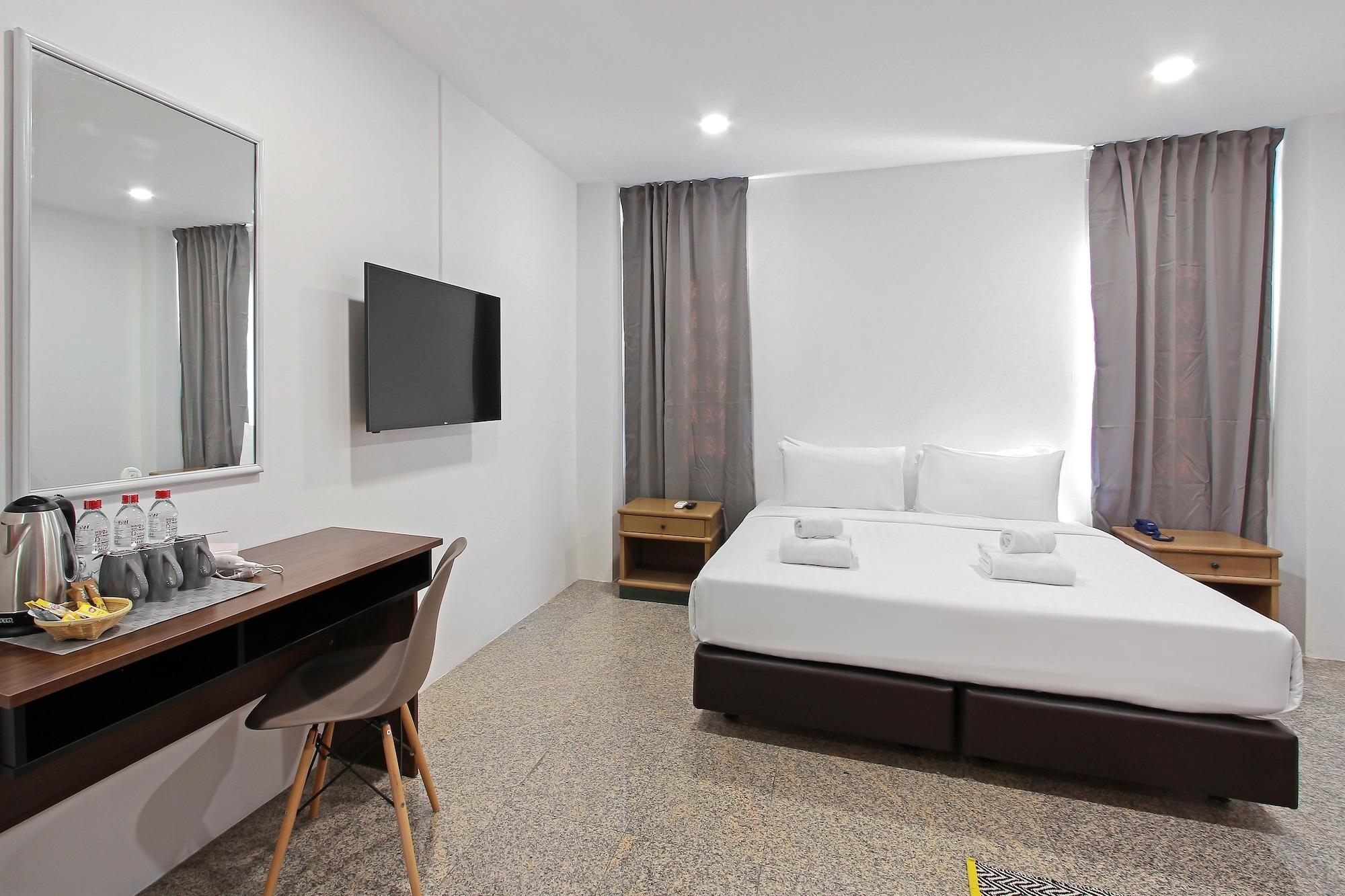 Pula Silom Hotel Bangkok Buitenkant foto