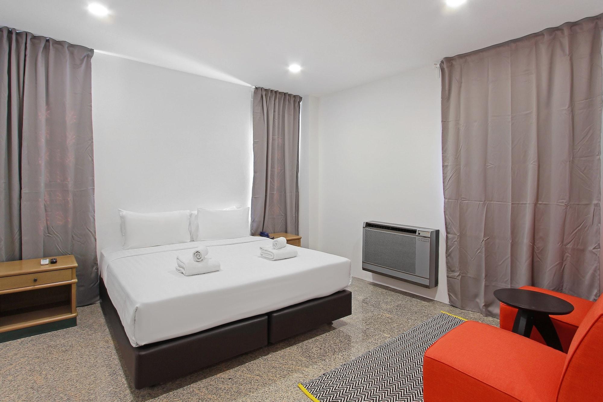 Pula Silom Hotel Bangkok Buitenkant foto