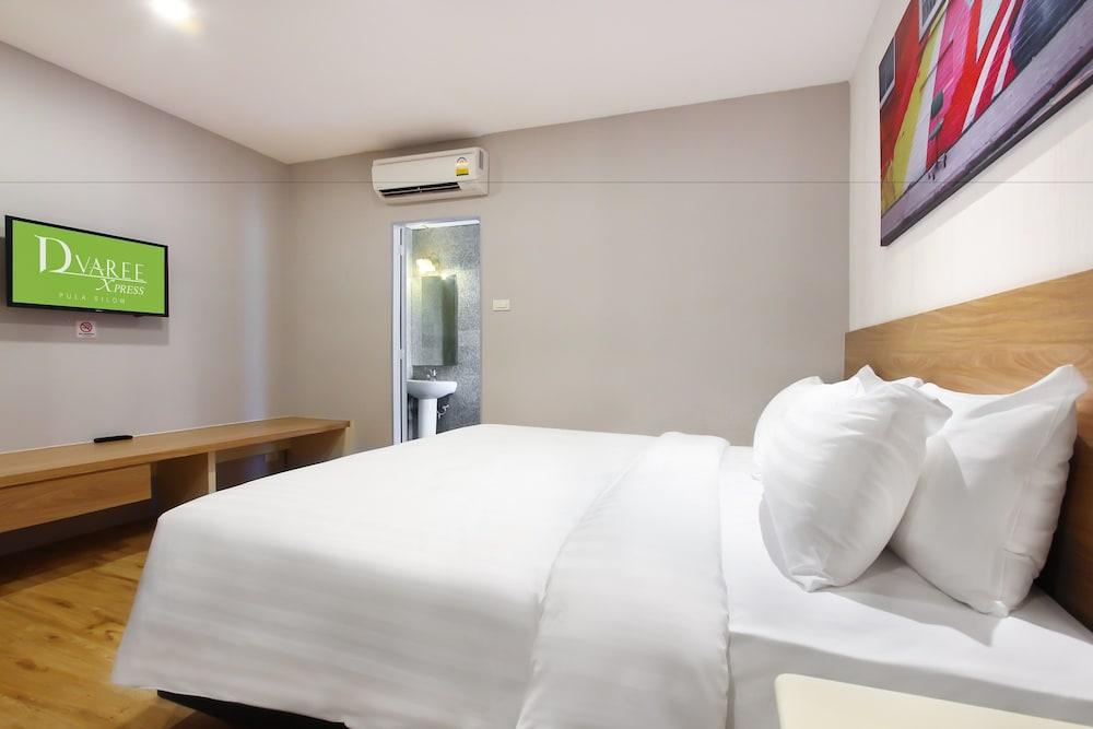 Pula Silom Hotel Bangkok Buitenkant foto