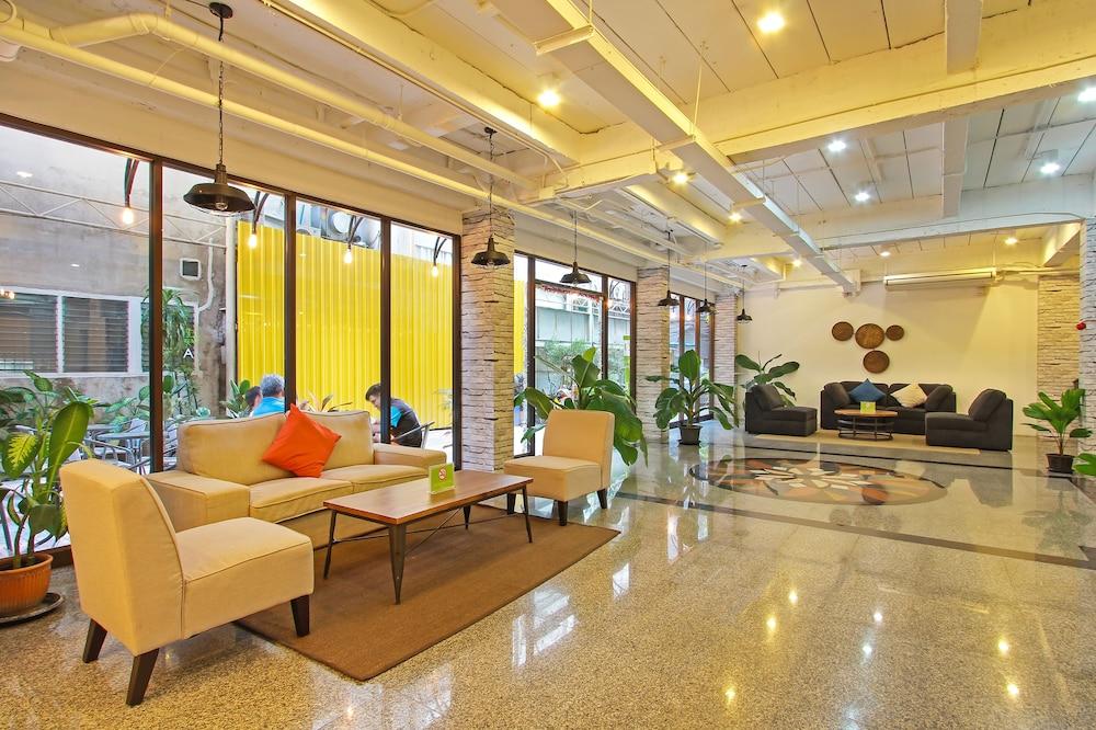 Pula Silom Hotel Bangkok Buitenkant foto