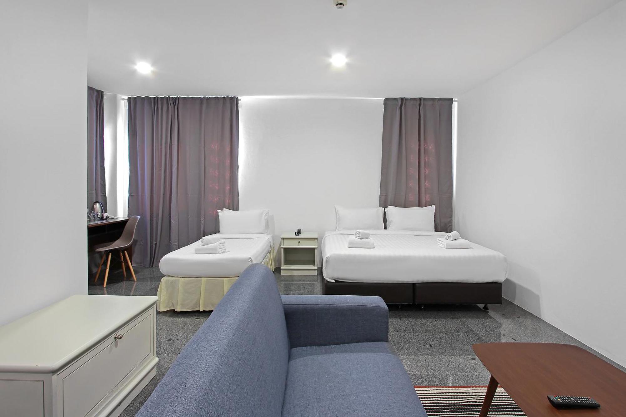 Pula Silom Hotel Bangkok Kamer foto